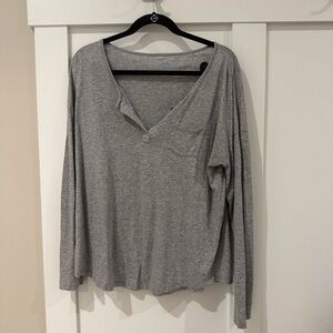 Vineyard Vines Heather Gray Lightweight Long Sleeve Top